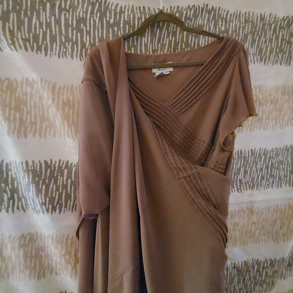 Adrianna Papell flutter sleeve, V-neck dress, Size16W - Picture 4 of 7